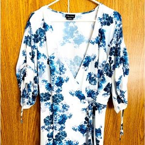 CITY CHIC White Floral Wrap Blouse